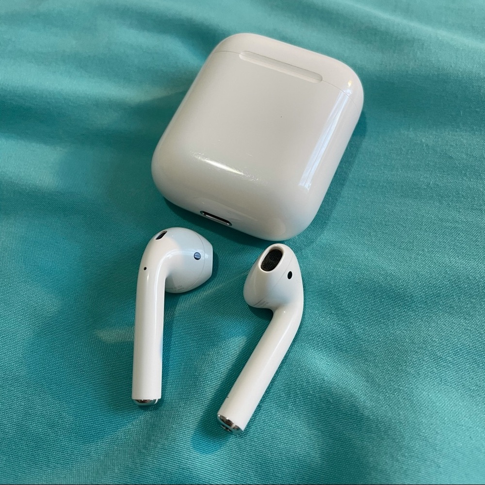 Apple AirPods